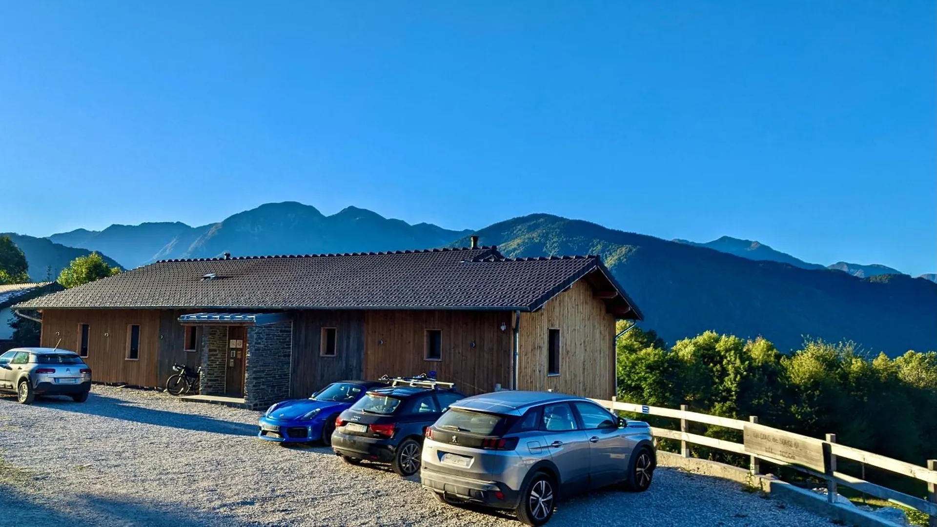 לינה וארוחת בוקר Balcons De Sorgeat - Chambres D'Hotes - Ecolodge En Montagne